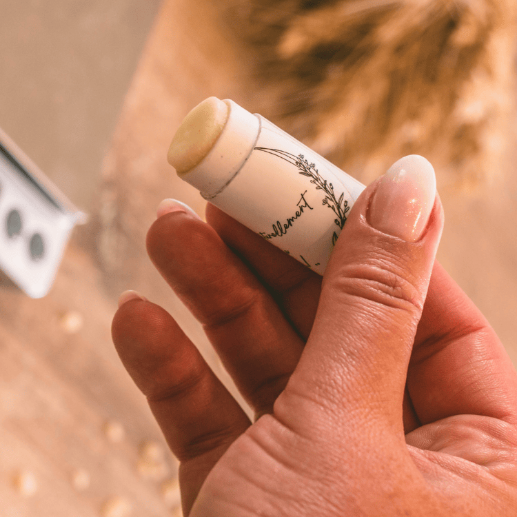 Baume cosmétique maison réalisé pendant un atelier DIY en Isère